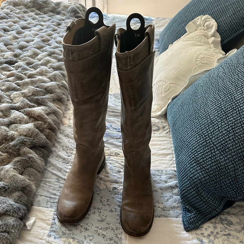 Frye boots, worn 3 times! Distressed grey color. Size 9